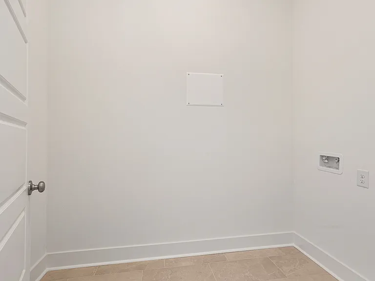 9534 Creekview Dr — Photo 22