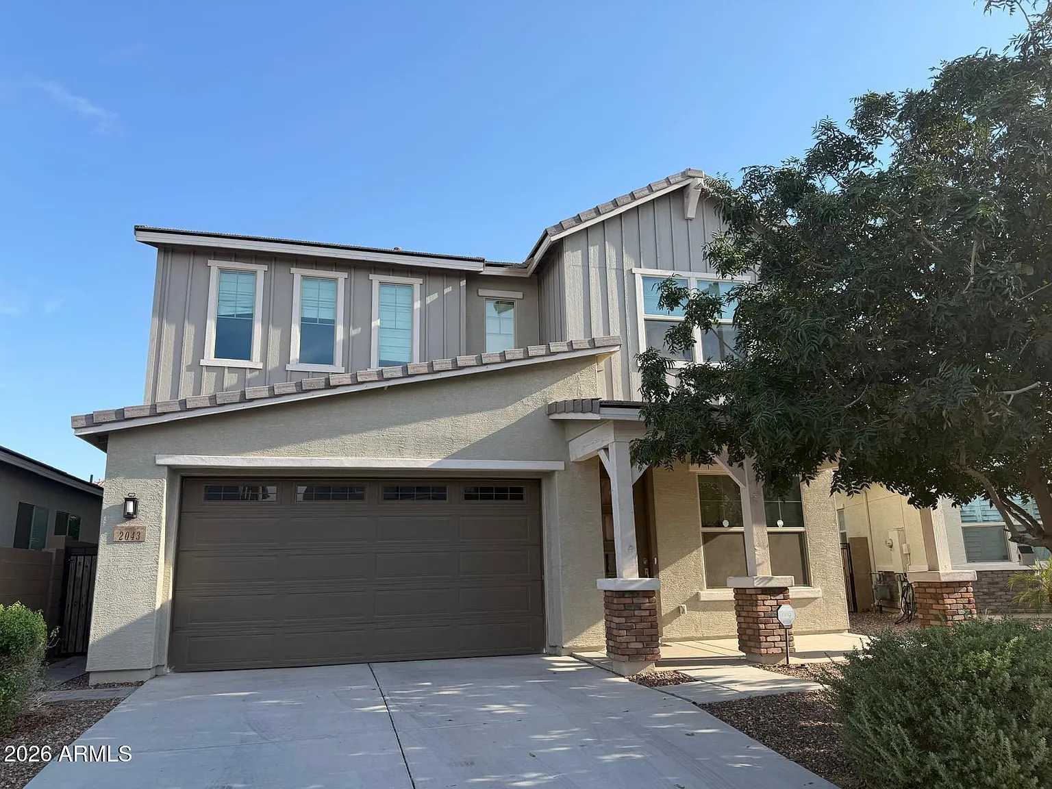 5 bed, 4.0 bath, 2921 sqft, $3,000 — Photo 1