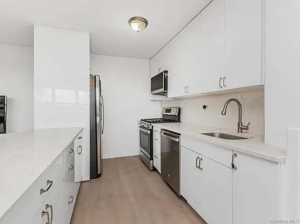 555 Kappock St APT 16K, Bronx, NY 10463