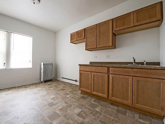 5th image of 7752 S Cornell Ave