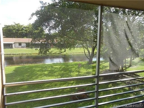 4th image of 4215 N University Dr APT 205