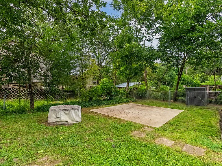 4905 Lee Ave — Photo 28