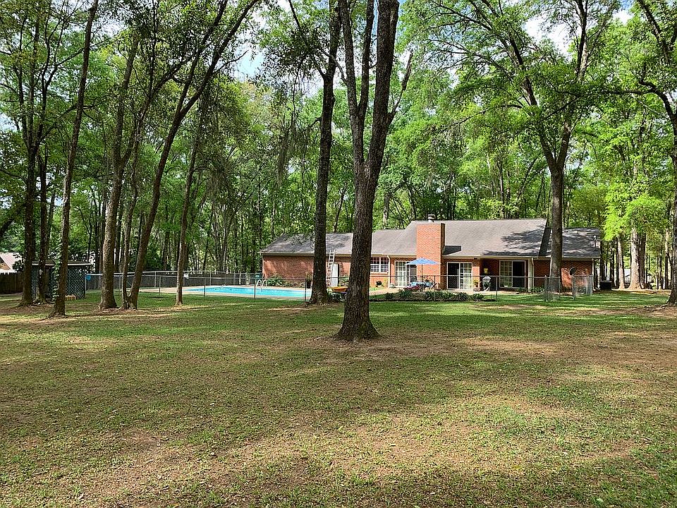 1st image of 523 Tung Hill Dr