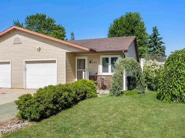 2407 S Schaefer St, Appleton, WI 54915