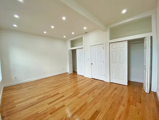 Rented by Daniel Gale Sotheby's International Realty | media 11