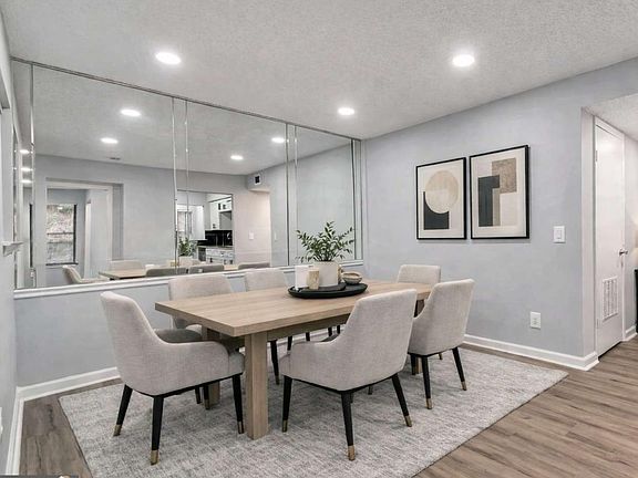 5th image of 1502 Huntingdon Chase