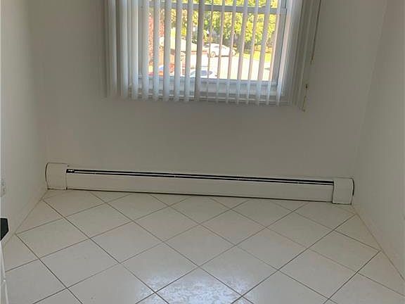 4th image of 2 Church Ln APT H