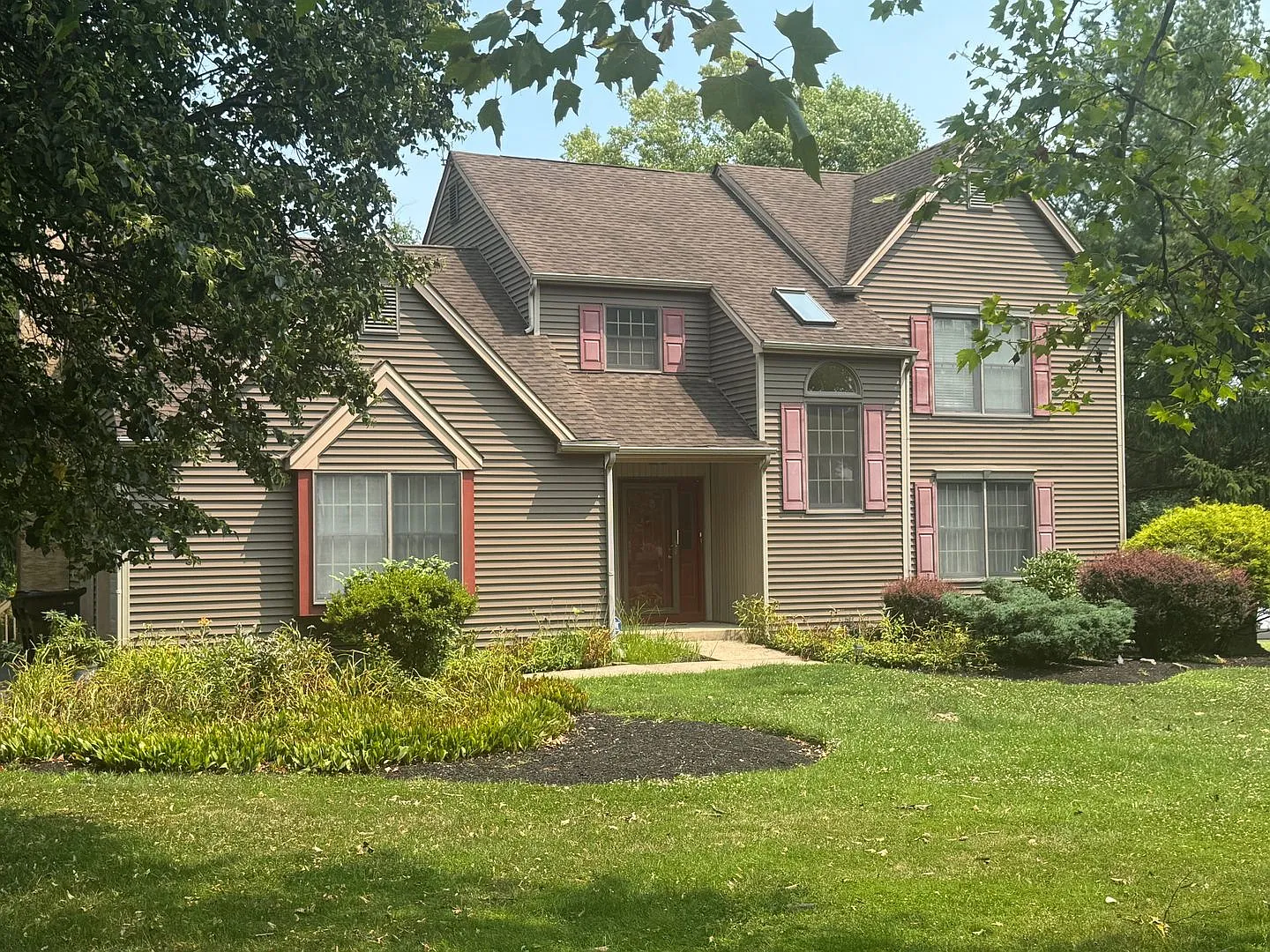 Montgomery Township 3 Bedroom 2.1 Bath Colonial with loft for rent $3,200/month — Photo 2