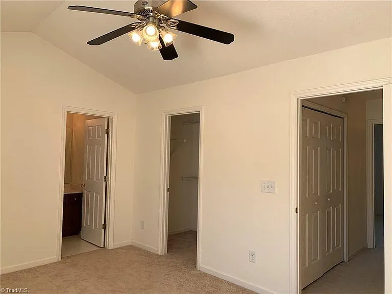 435 Luzelle Dr #435 — Photo 15