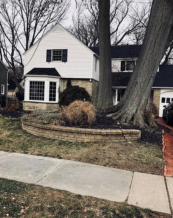 1st image of 21176 Kenwood Ave
