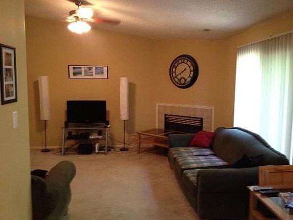 2nd image of 325 Woodridge Cir Unit G