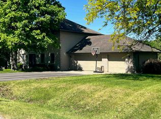 8481 N Winnebago Ln, Byron, IL 61010