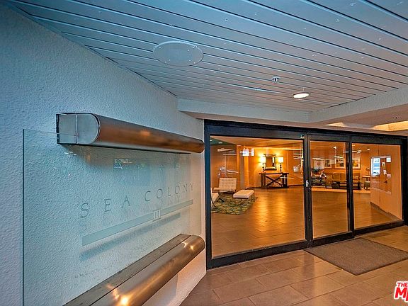 3rd image of 122 Ocean Park Blvd Unit 506