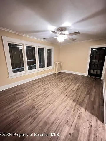 1614 Linden St #1 — Photo 8