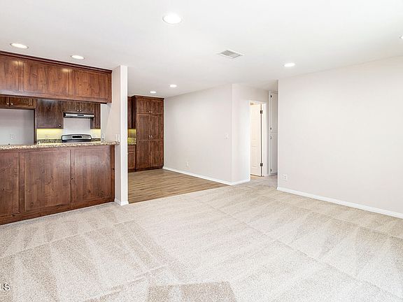 5th image of 975 Vallejo Ave