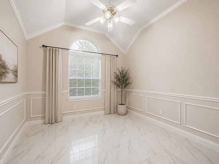 6811 Claire Brook Dr — Photo 11
