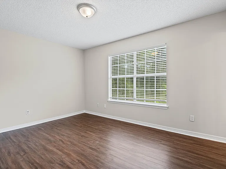 2835 Old Dutch Ct — Photo 11