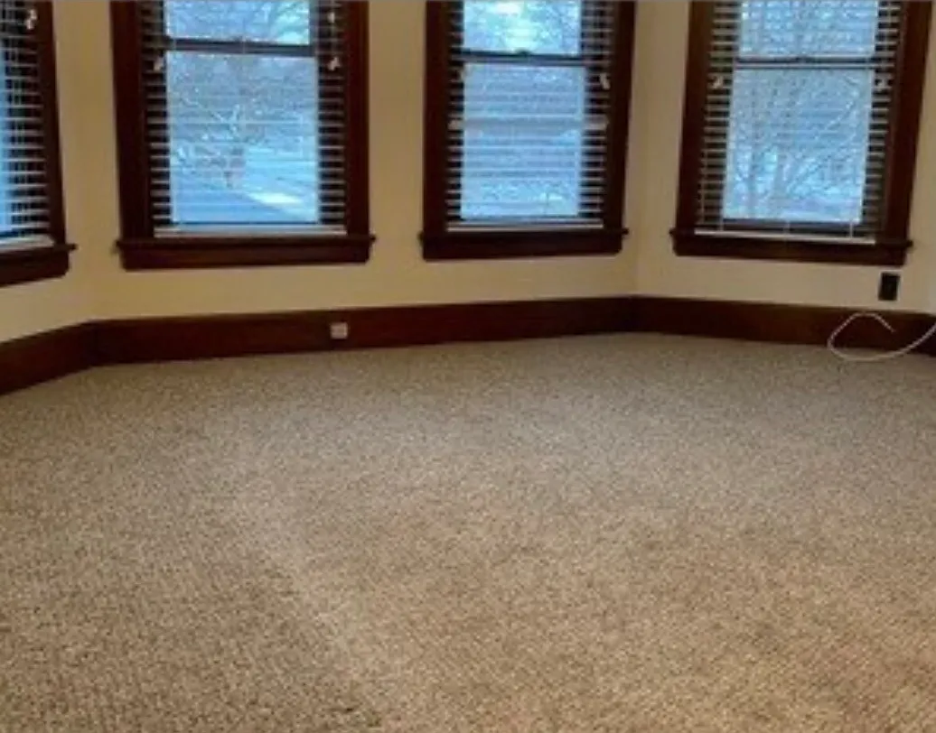2 bed, 950 sqft, $1,500 — Photo 2