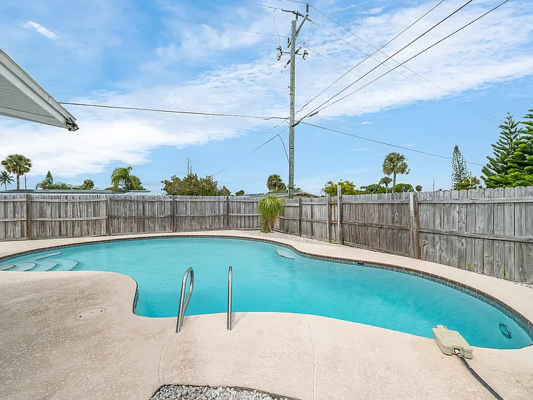 390 Needle Blvd — Photo 24