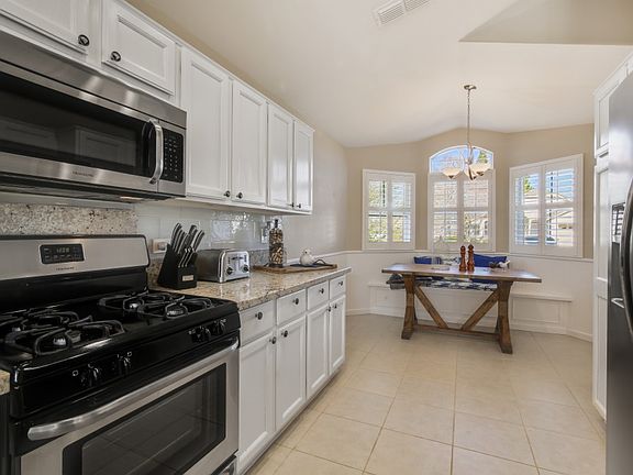 5th image of 400 Roan Ct