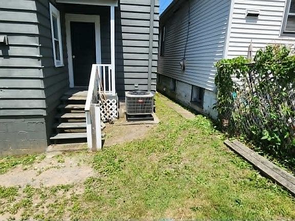 3rd image of 32 Cherry Hill Road