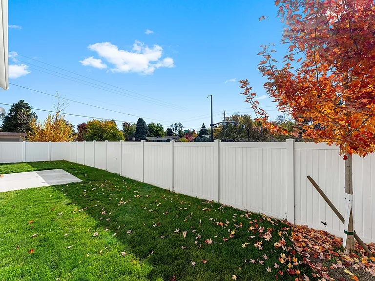 4835 N Mitchell St — Photo 41
