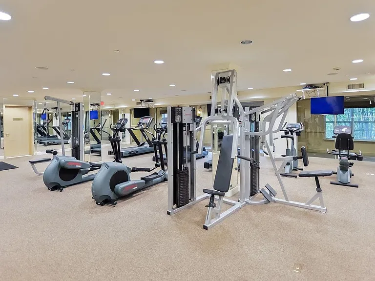 The Horizons at Franklin Lakes Apartment Homes — Photo 12