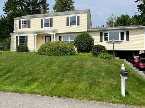 32 Aspen Road, Latham, NY 12110