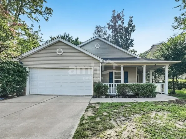 36 Shadow Moss Dr, Beaufort, SC 29906