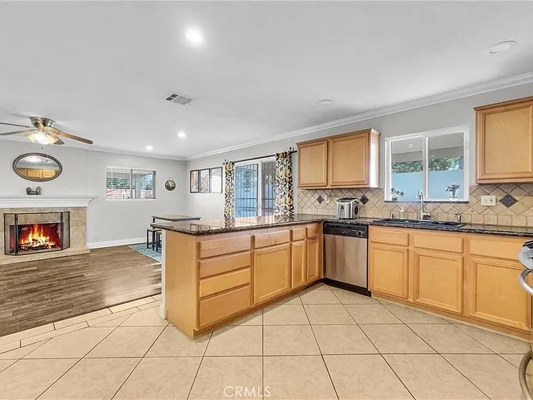 6220 Filkins Ave — Photo 7