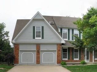 5742 Richards Cir, Shawnee, KS 66216