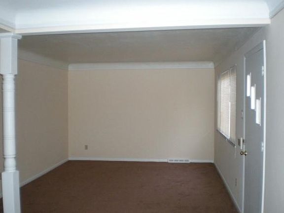 5th image of 4734 E 88th St
