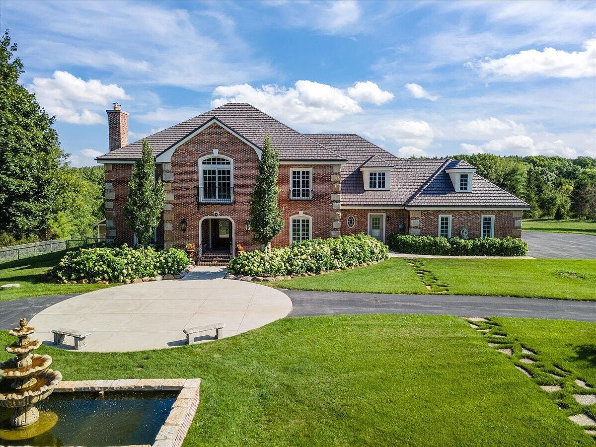 3855 County Highway C, West Bend, WI 53095 Zillow