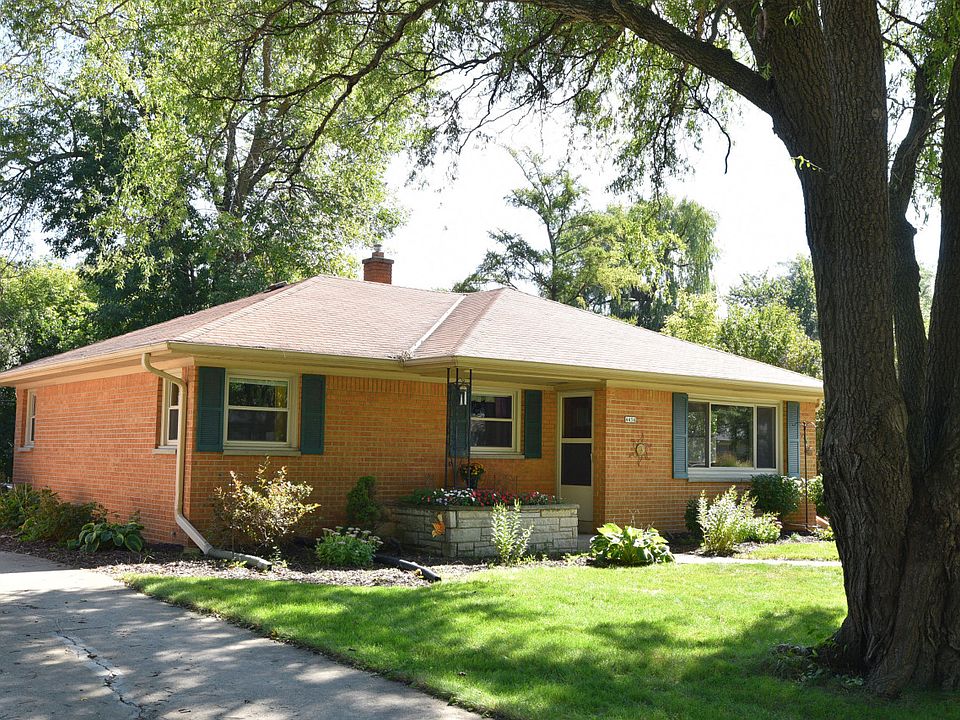 1st image of 4456 N 107th St