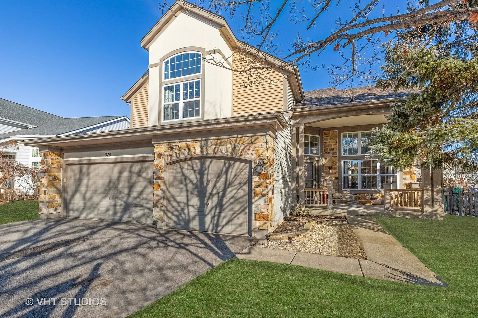 328 Gatewood Ln photo 1