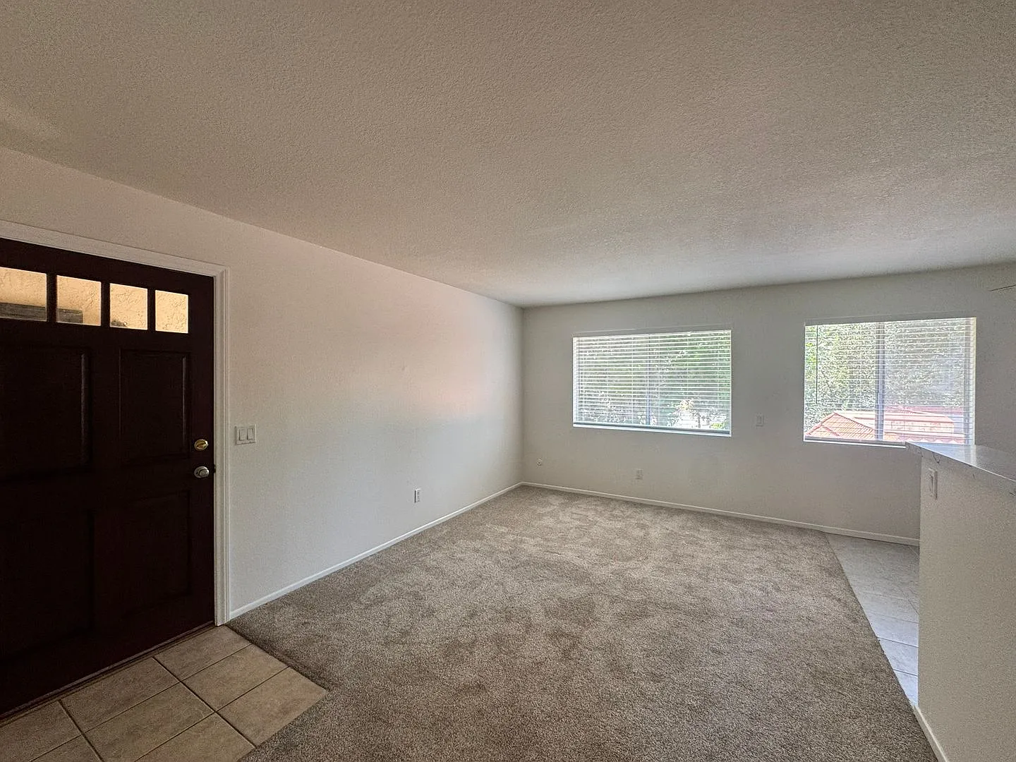 2 Bedroom / 1 Bathroom Condo in Alpine — Photo 3