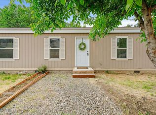1215 Canal Ave, Tieton, WA 98947
