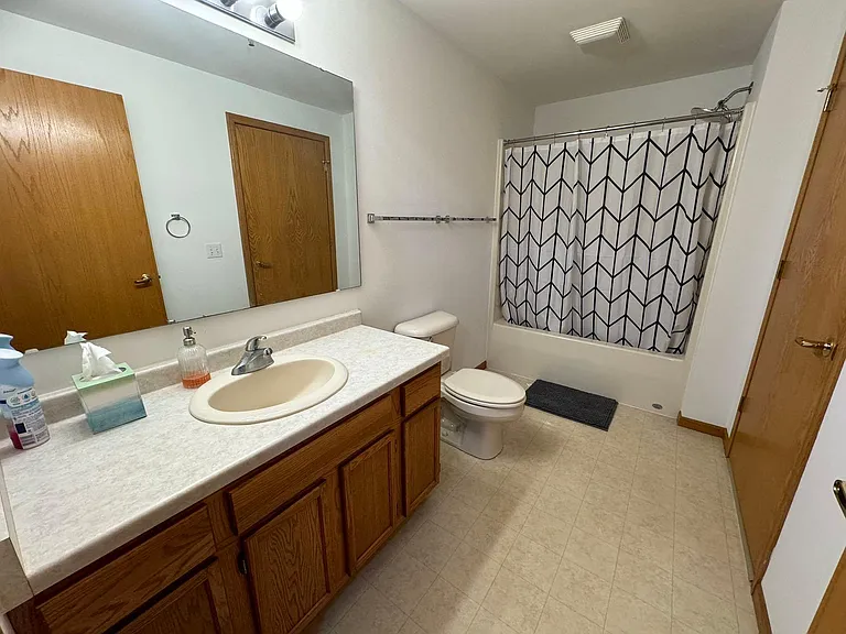 301 Harbour Town Dr #307 — Photo 13