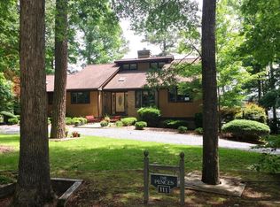 111 Lakeview Dr, Whispering pines, NC 28327