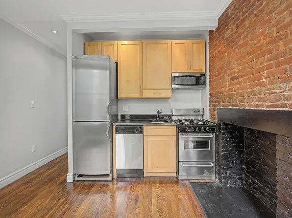 221 Mott Street image 1 of 9