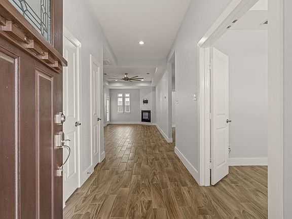 3rd image of 3807 Winding Rd