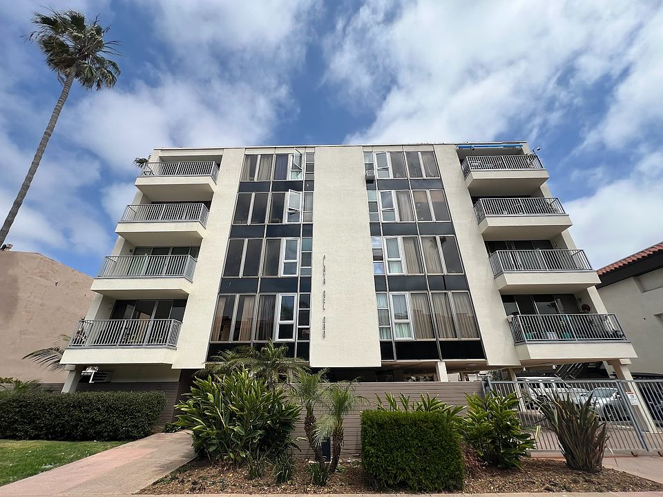 1st image of 8111 Camino Del Oro