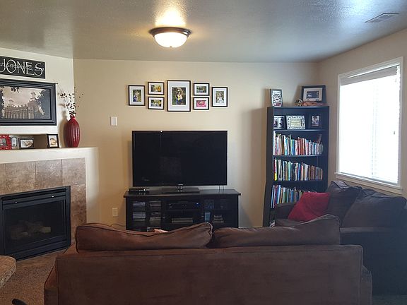 5th image of 314 W 1950 N