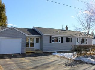 1 Ranch Ln, Biddeford, ME 04005