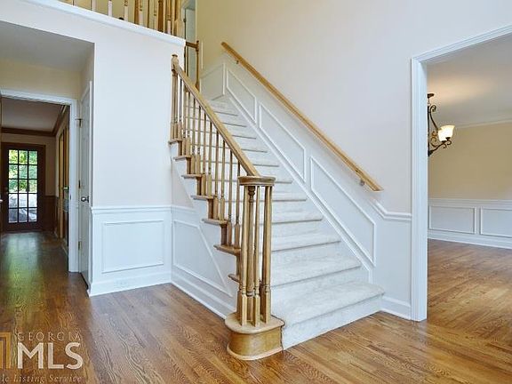 4th image of 5210 Bannergate Dr