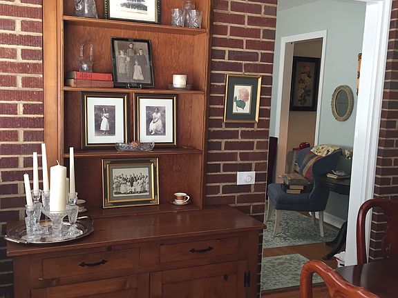 Dining built ins