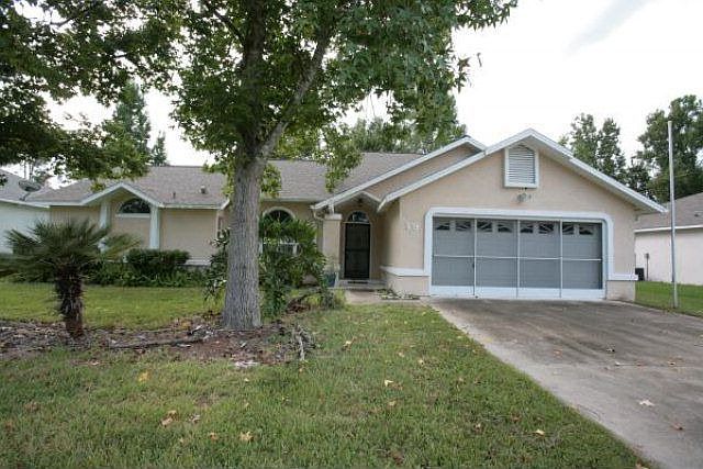 1st image of 19 Woodstone Ln