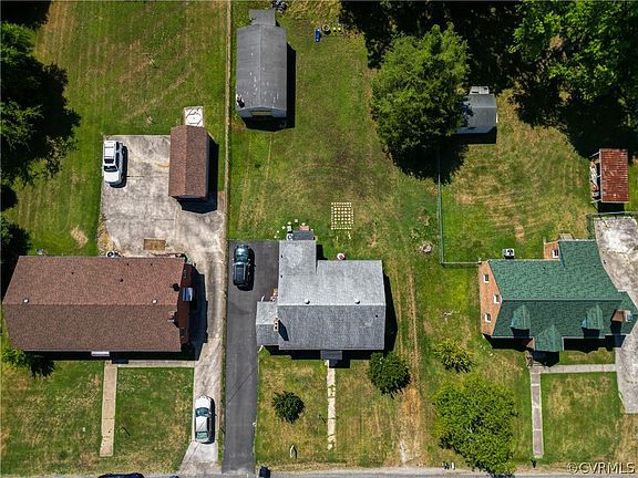 2nd image of 20517 Southlawn Ave