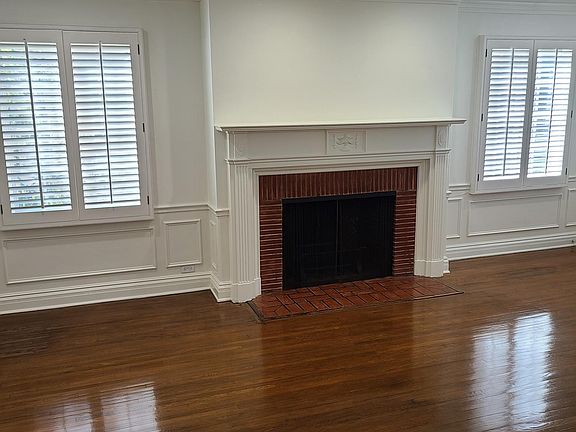 3rd image of 214 1/2 Spalding Dr