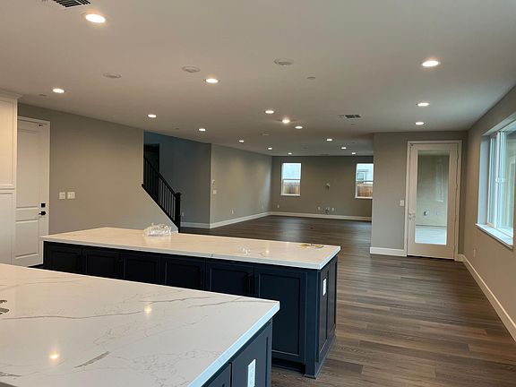 3rd image of 168 Cider Cir